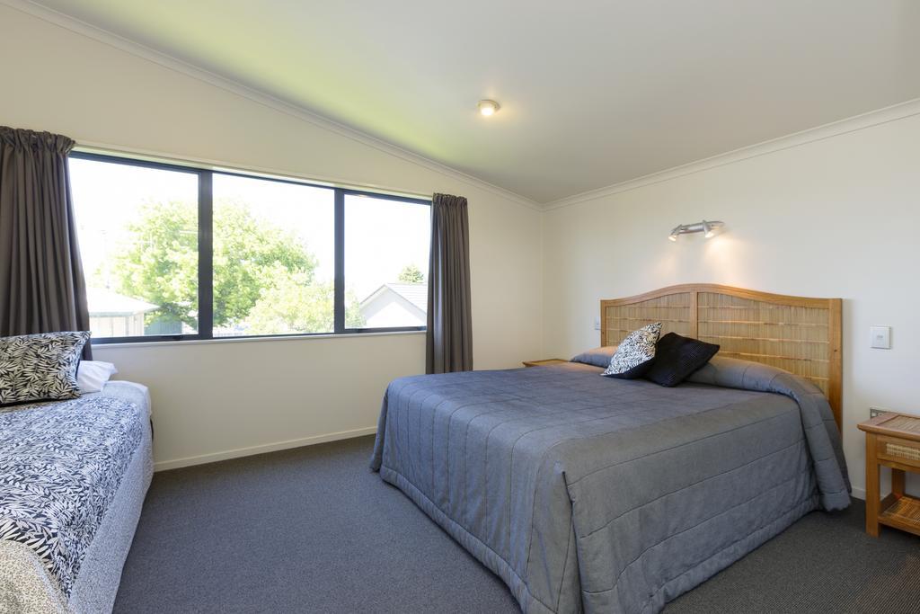 Beach House Motel ปาปาโมอา ภายนอก รูปภาพ