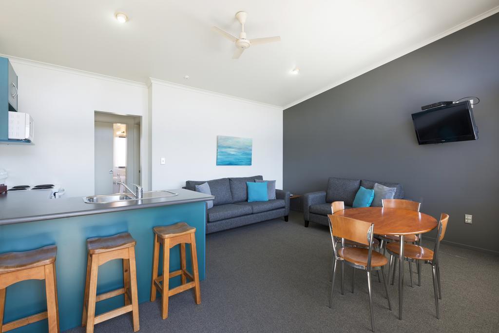 Beach House Motel ปาปาโมอา ภายนอก รูปภาพ
